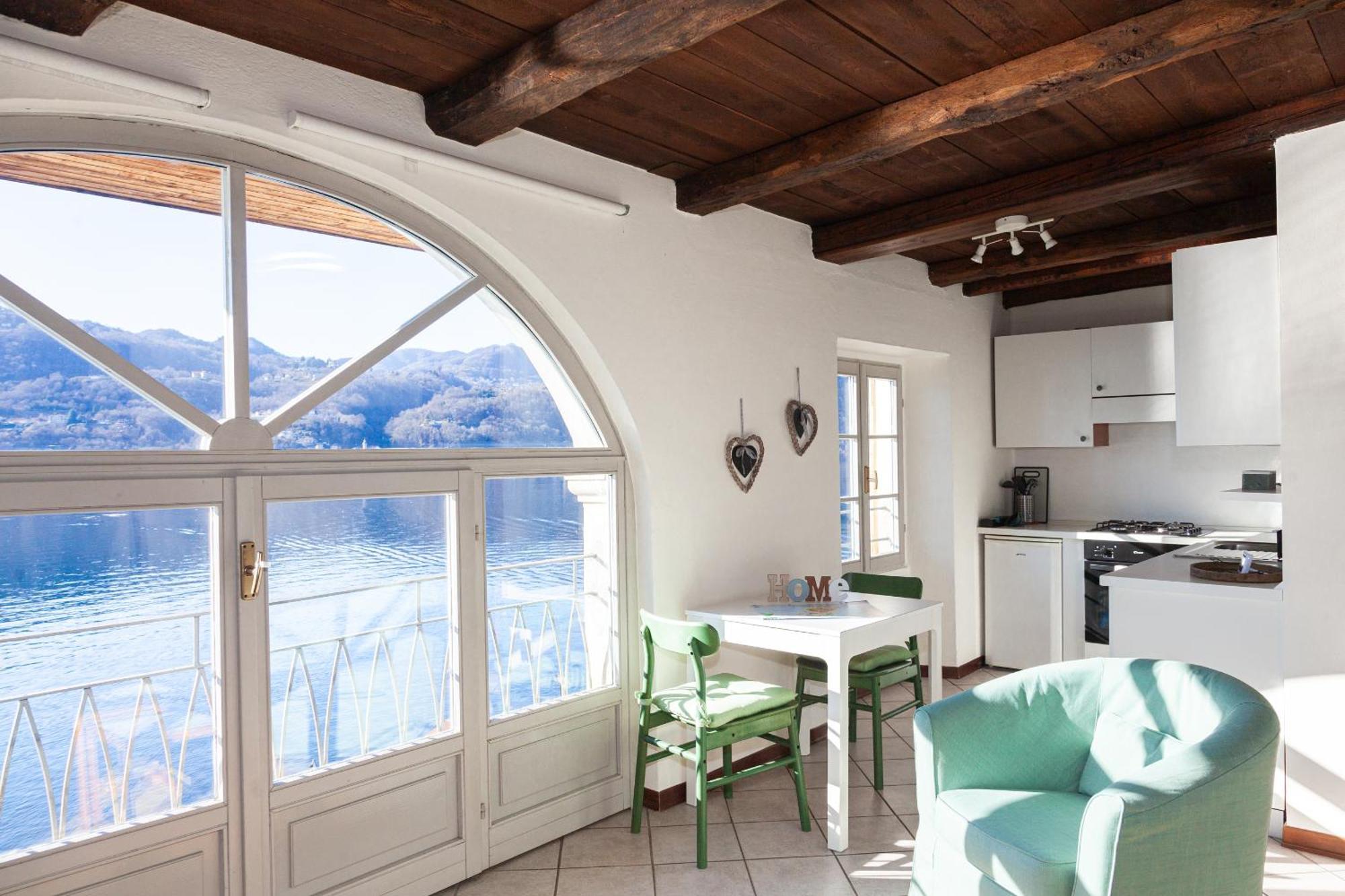 -Ortaflats- Appartamento L'Isola Орта Сан Джулио Екстериор снимка