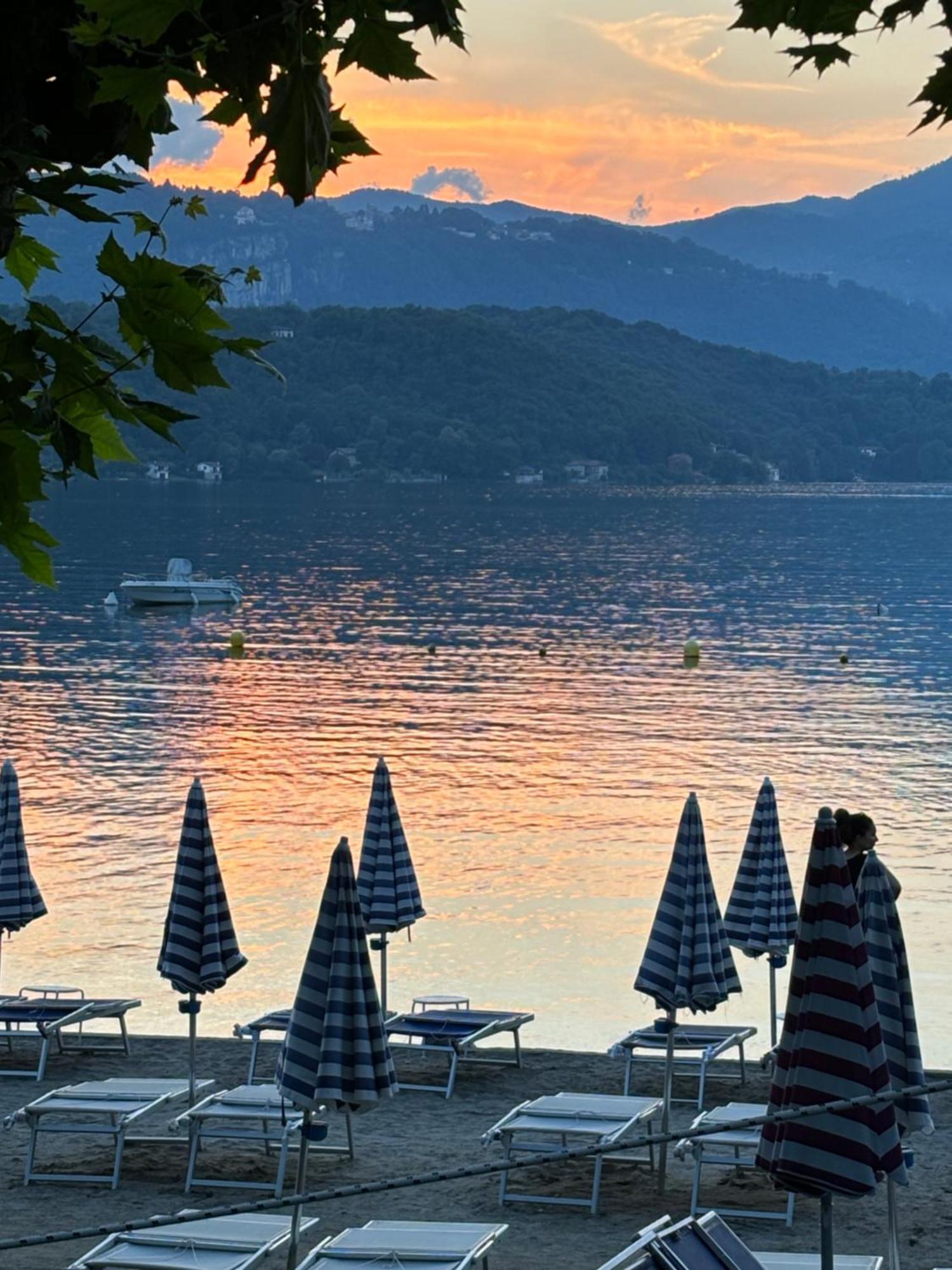 -Ortaflats- Appartamento L'Isola Орта Сан Джулио Екстериор снимка